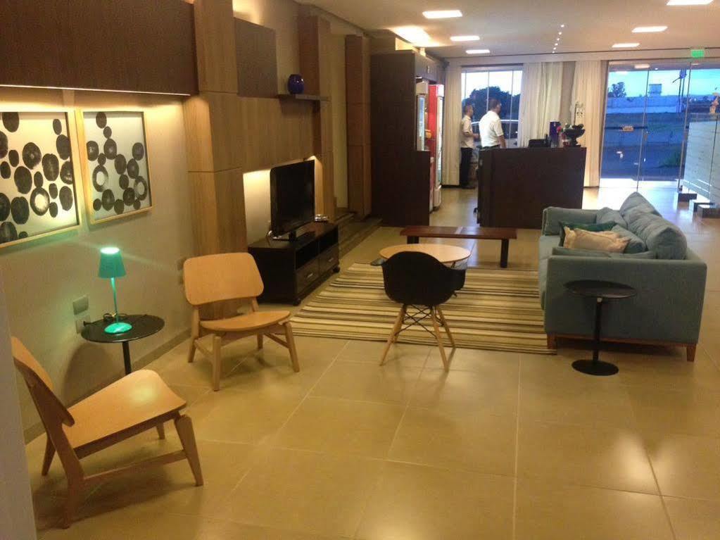 Orion Hotel Итумбиара Екстериор снимка